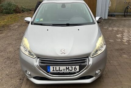 Peugeot 208 111.000 km 6.899 &euro; Illertissen 89257