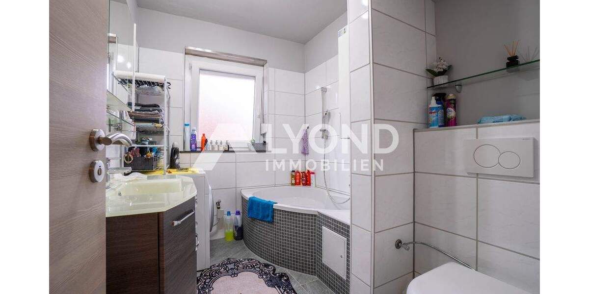 Etagenwohnung Ulm Mitte - 4 Zimmer, 85 m&sup2;, 349.000&euro; | Angebot:25798341