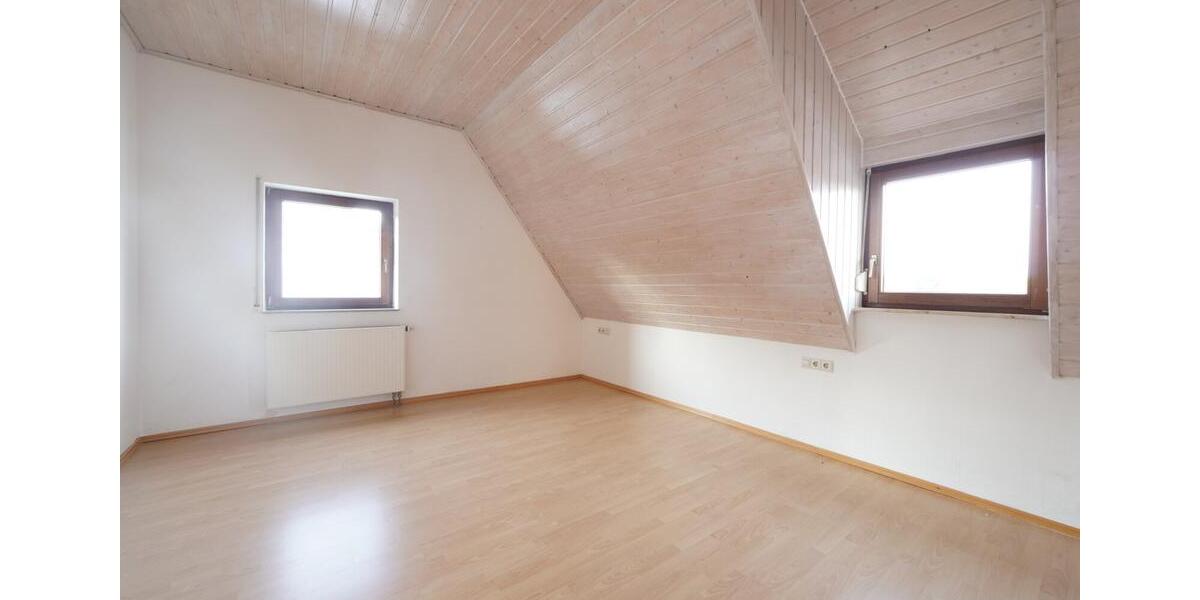 Dachgeschoßwohnung Schwendi - 3 Zimmer, 83 m&sup2;, 777&euro; | Angebot:23785724