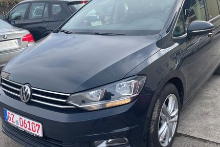 VW Touran 166.000 km 12.890 &euro; Ichenhausen-Hochwang 89335