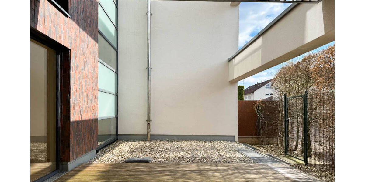 Etagenwohnung Neu-Ulm Ludwigsfeld - 3 Zimmer, 115 m&sup2;, 1.575&euro; | Angebot:26142407