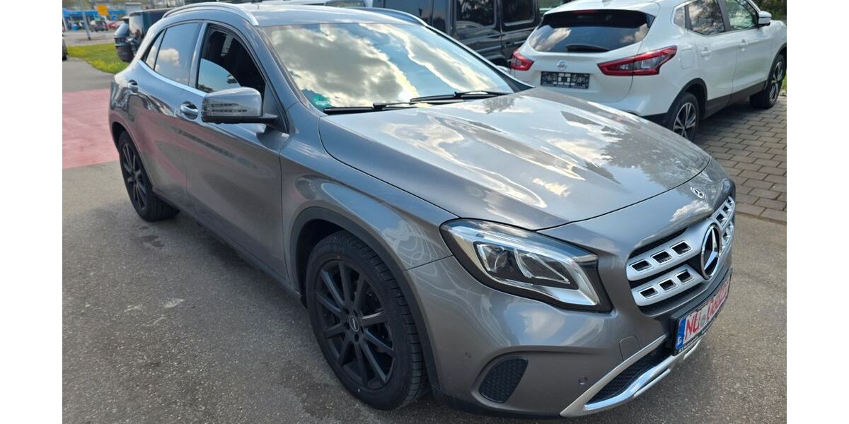 Mercedes-Benz GLA 180 34.000 km 19.800 &euro; Weißenhorn 89264