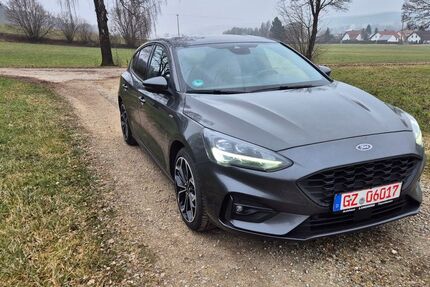 Ford Focus 88.000 km 14.300 &euro; Ried 89358