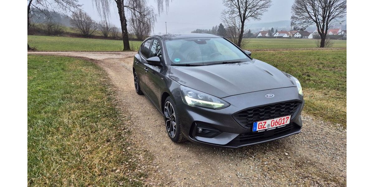 Ford Focus 88.000 km 14.300 &euro; Ried 89358