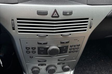 Opel Astra 136.000 km 1.800 &euro; Illerrieden 89186