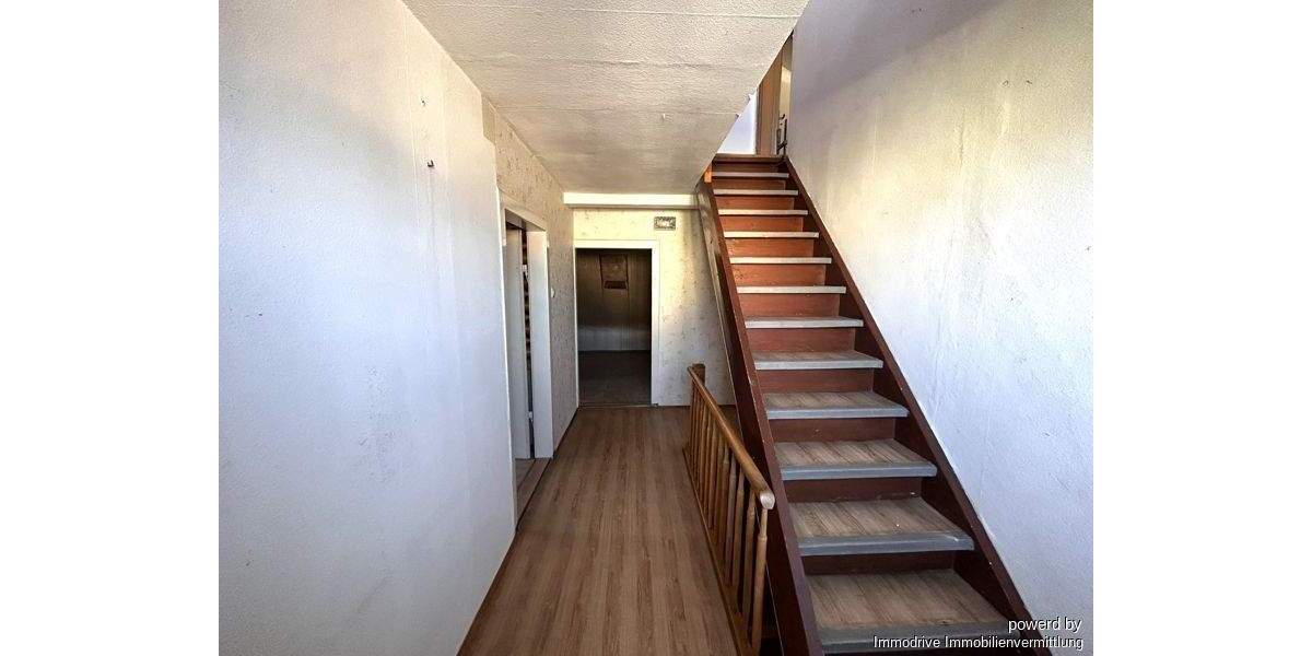 Etagenwohnung Laichingen-Feldstetten Feldstetten - 9 Zimmer, 168 m&sup2;, 249.000&euro; | Angebot:25672484