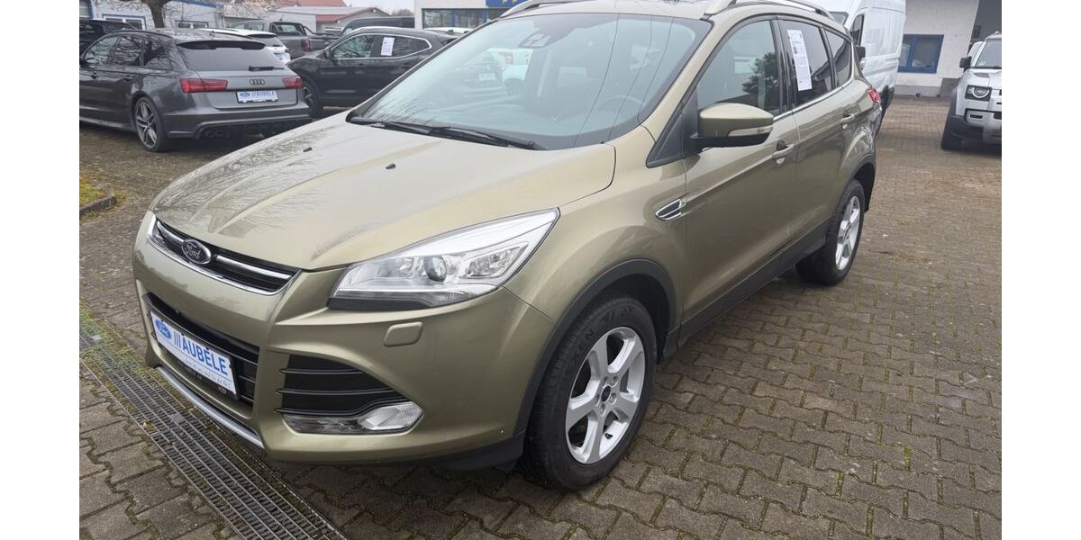 Ford Kuga 172.500 km 9.990 &euro; Pfaffenhofen 89284