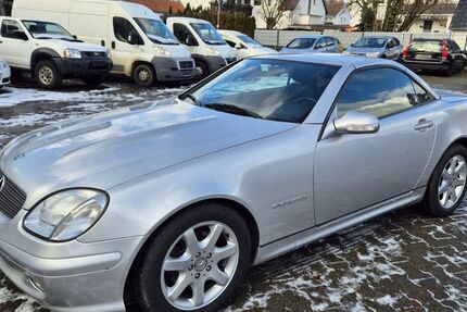 Mercedes-Benz SLK 200 215.000 km 1.950 &euro; Erbach 89155