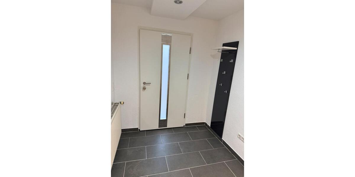 Erdgeschoßwohnung Leipheim - 11 Zimmer, 250 m&sup2;, 2.600&euro; | Angebot:25220766