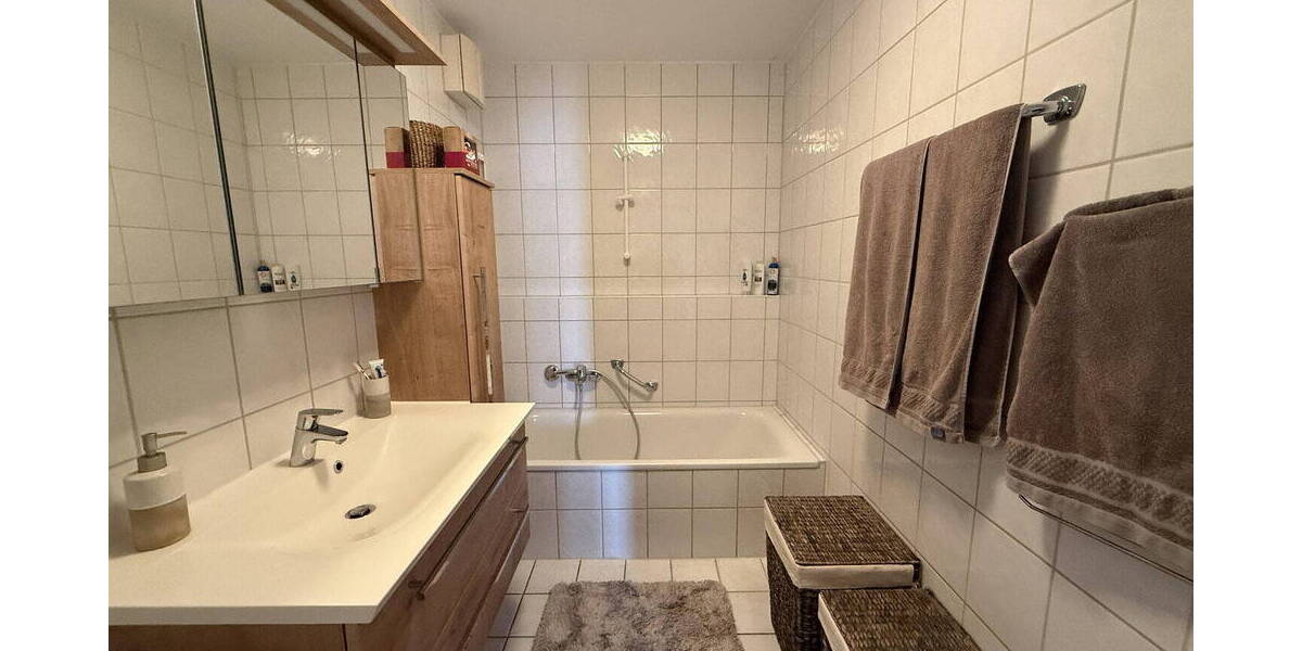 Etagenwohnung Illertissen - 4 Zimmer, 94 m&sup2;, 298.000&euro; | Angebot:26203903