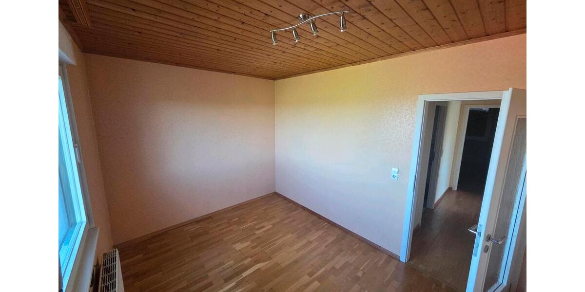 Einfamilienhaus Mietingen - 7 Zimmer, 157 m&sup2;, 630.000&euro; | Angebot:26777212