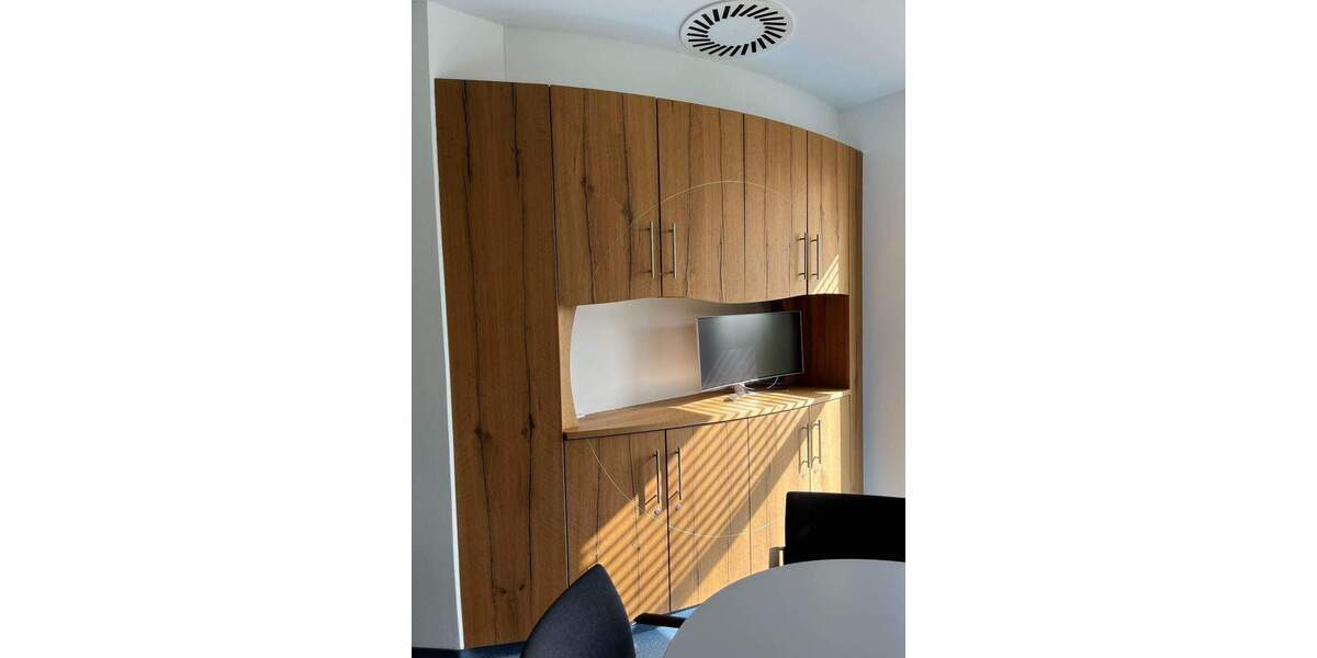 Gewerbeobjekt Weißenhorn - 8 Zimmer, 213 m&sup2;, 1.900&euro; | Angebot:25664443