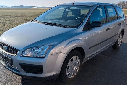 Ford Focus 151.121 km 1.250 &euro; Laupheim 88477
