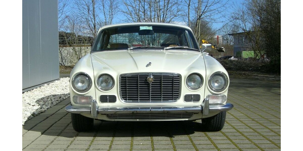 Jaguar XJ 143.000 km 17.900 &euro; Ulm 89081