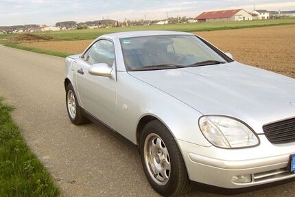 Mercedes-Benz SLK 200 107.557 km 4.690 &euro; Pfaffenhofen 89284