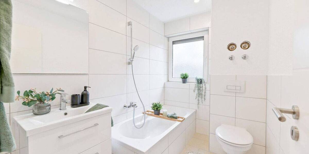 Etagenwohnung Neu-Ulm Stadtmitte - 4 Zimmer, 82 m&sup2;, 379.900&euro; | Angebot:26203904