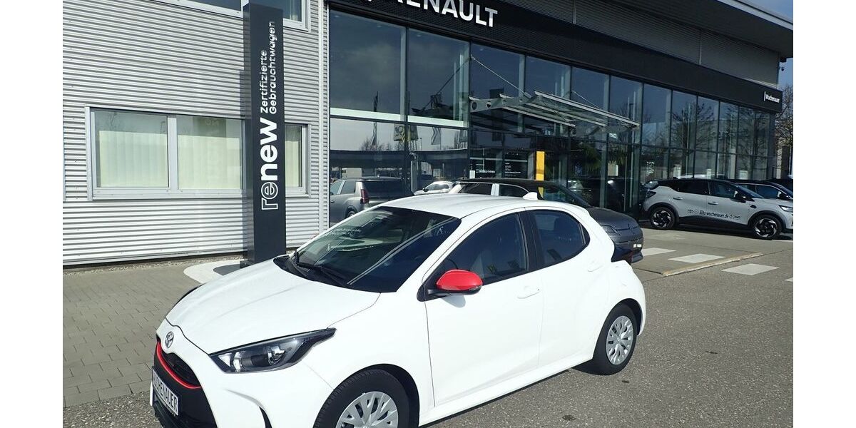 Toyota Yaris 15.000 km 15.490 &euro; Neu-Ulm 89231