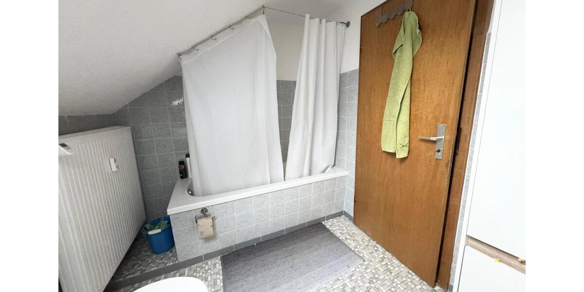 Dachgeschoßwohnung Illertissen - 3.5 Zimmer, 74 m&sup2;, 255.000&euro; | Angebot:26151779