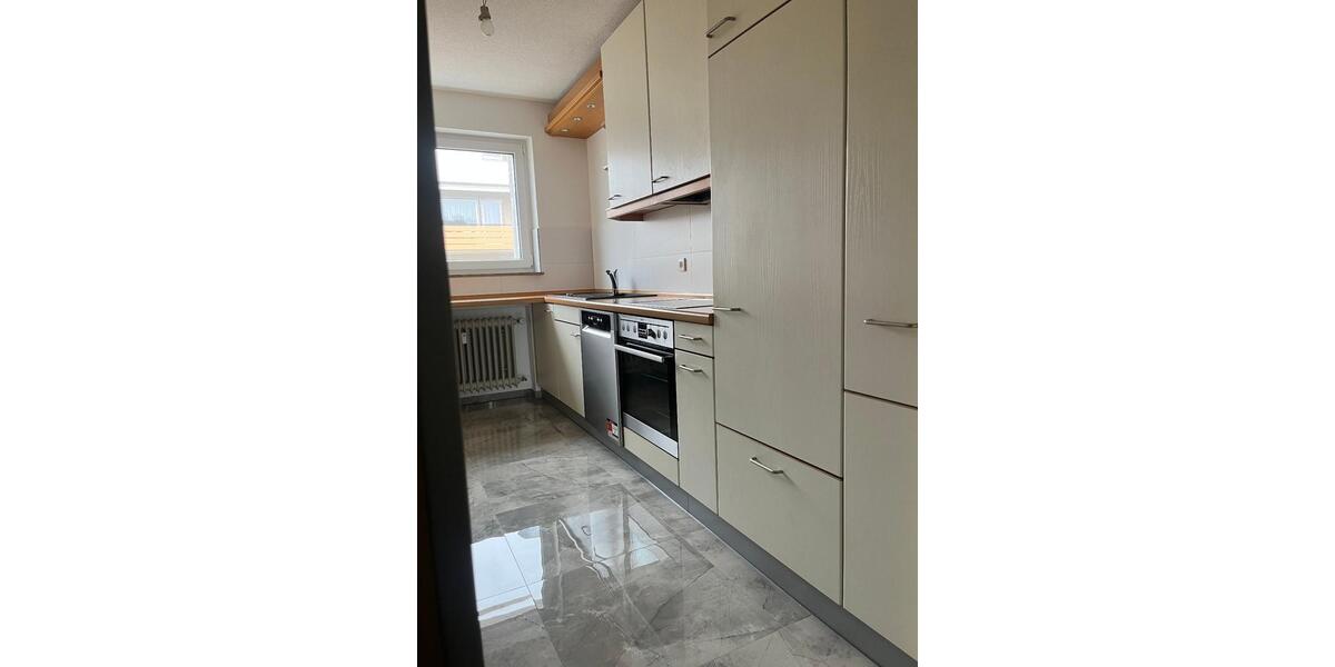 Etagenwohnung Bernstadt - 3 Zimmer, 97 m&sup2;, 1.250&euro; | Angebot:25804683