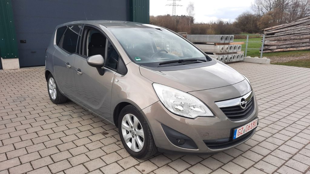 Opel Meriva 138.000 km 3.699 &euro; Kötz 89359