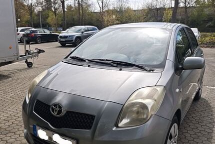 Toyota Yaris 227.600 km 3.000 &euro; Ulm 89075
