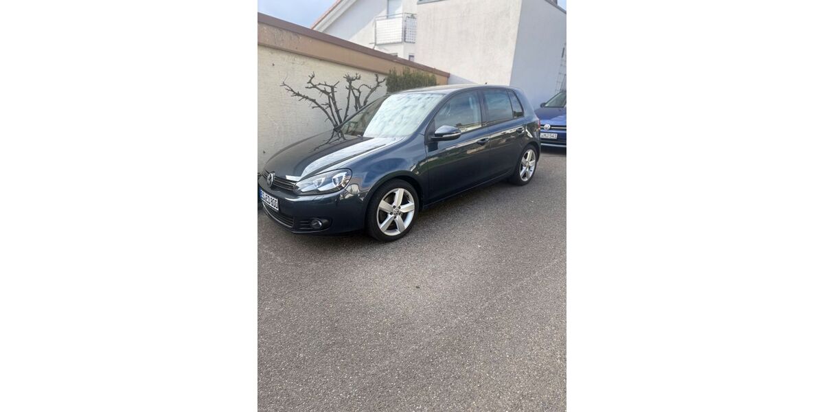 VW Golf 117.000 km 9.300 &euro; Ulm 89077