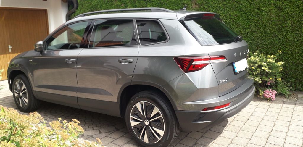 Skoda Karoq 22.368 km 27.800 &euro; Hallbergmoos 85399
