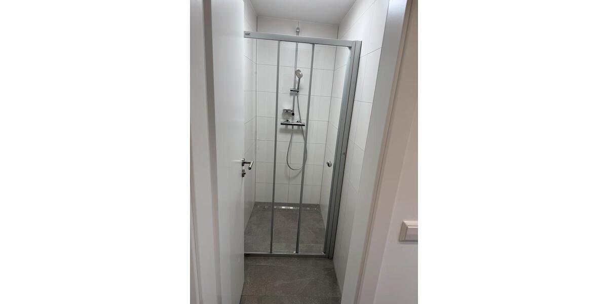 Erdgeschoßwohnung Leipheim - 11 Zimmer, 250 m&sup2;, 2.600&euro; | Angebot:25220766