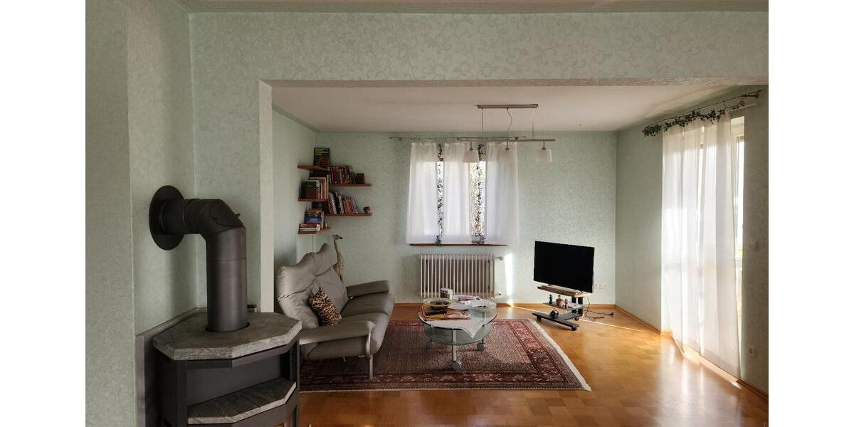Etagenwohnung Niederstotzingen - 7 Zimmer, 180 m&sup2;, 1.500&euro; | Angebot:25905236