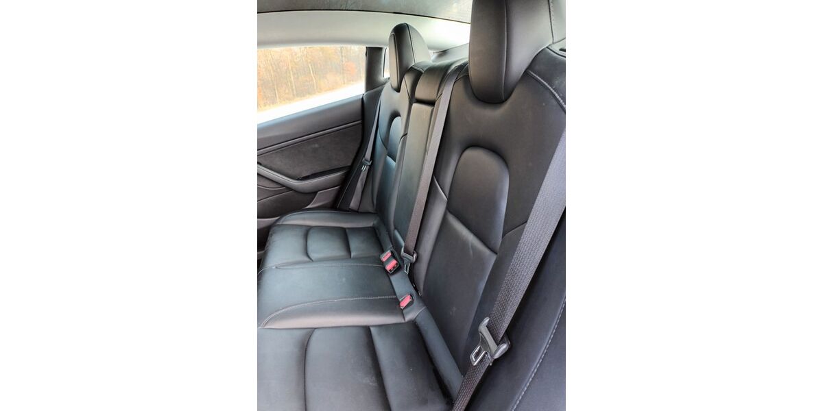 Tesla Model 3 140.000 km 17.900 &euro; Blaustein 89134