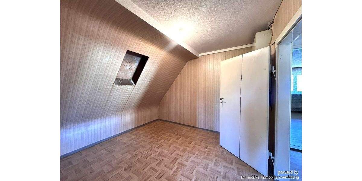 Etagenwohnung Laichingen-Feldstetten Feldstetten - 9 Zimmer, 168 m&sup2;, 249.000&euro; | Angebot:25672484