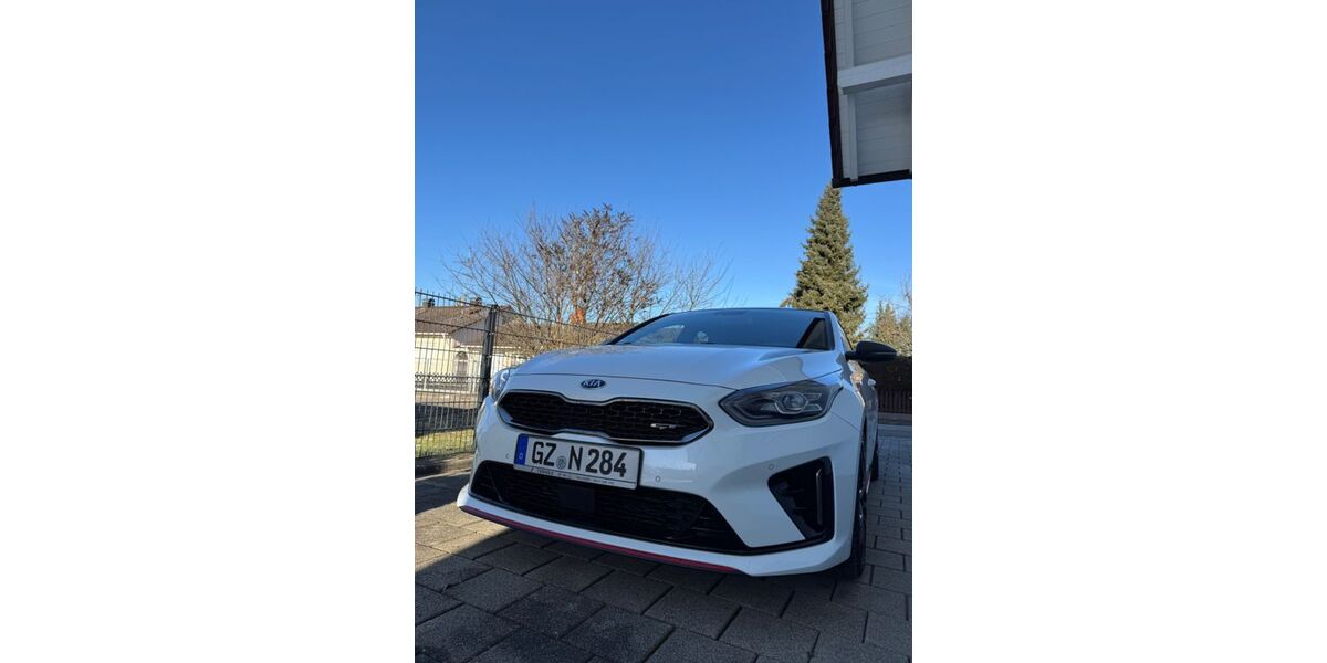 Kia pro ceed / ProCeed 94.000 km 18.900 &euro; Günzburg 89312