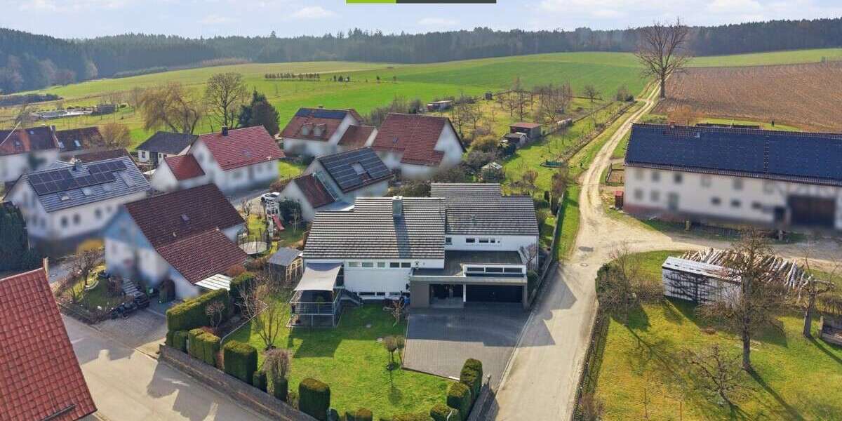 Einfamilienhaus Weißenhorn / Oberreichenbach Oberreichenbach - 10 Zimmer, 351 m&sup2;, 1.150.000&euro; | Angebot:25599957