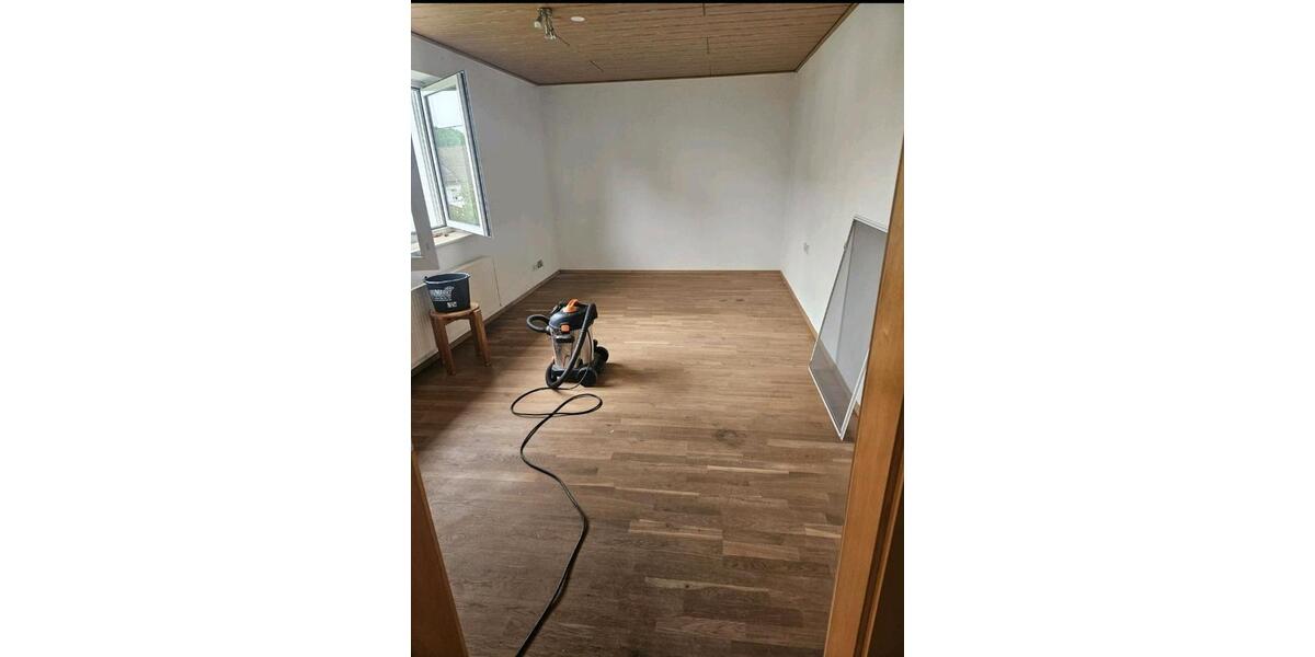 Etagenwohnung Laupheim - 2 Zimmer, 96 m&sup2;, 950&euro; | Angebot:25544583