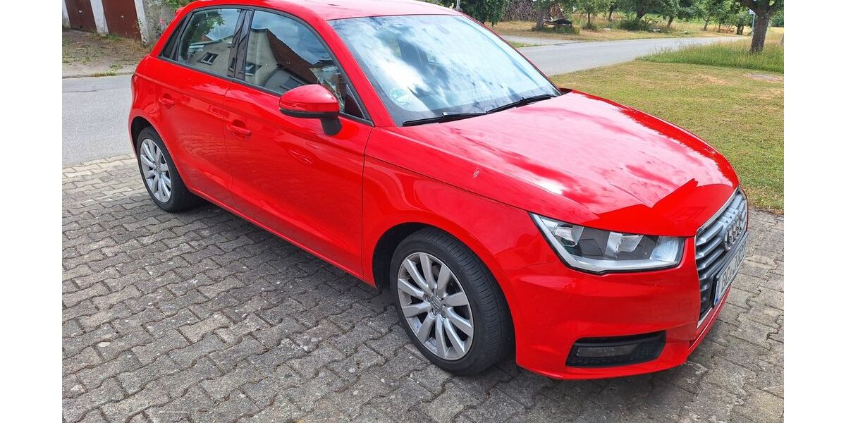 Audi A1 82.000 km 12.700 &euro; Maselheim 88437