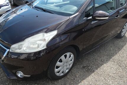 Peugeot 208 92.000 km 3.480 &euro; Neu-Ulm 89231