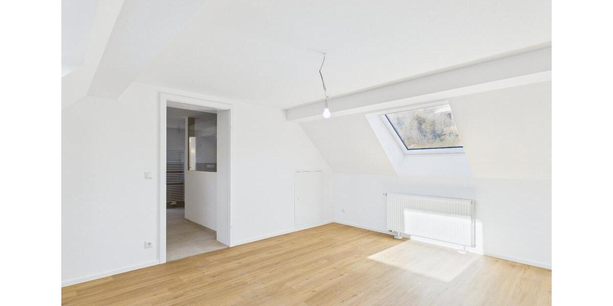 Etagenwohnung Blaubeuren - 5 Zimmer, 194 m&sup2;, 1.900&euro; | Angebot:25291577