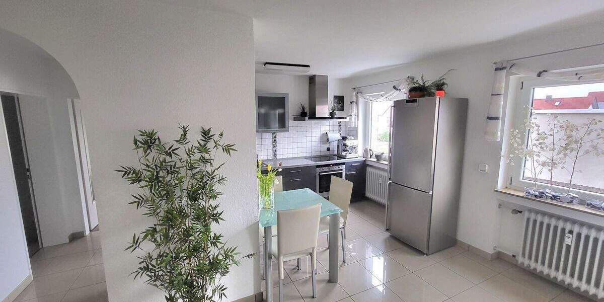 Etagenwohnung Neu-Ulm Pfuhl - 3 Zimmer, 86 m&sup2;, 330.000&euro; | Angebot:25664454