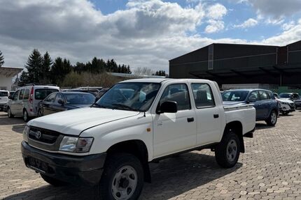 Toyota Hilux 280.000 km 6.450 &euro; Erbach 89155
