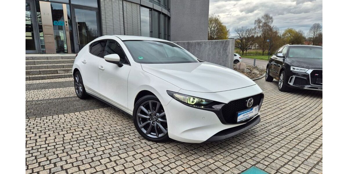 Mazda 3 64.000 km 18.990 &euro; Mietingen 88487