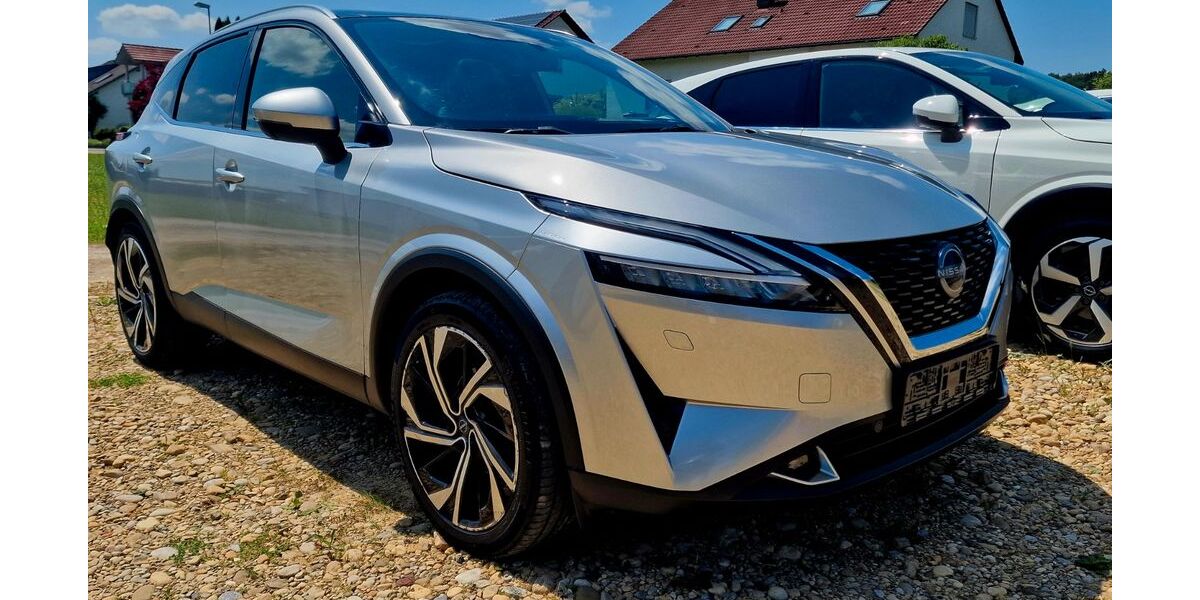 Nissan Qashqai 49.871 km 23.480 &euro; Hörenhausen 88477