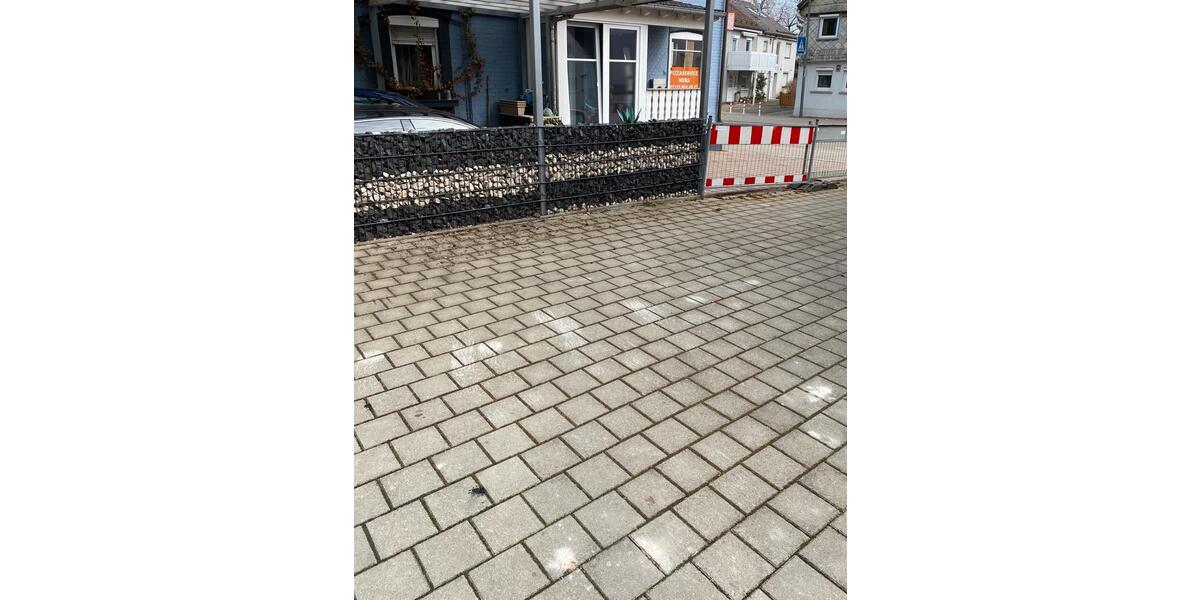 Einfamilienhaus Laichingen - 8 Zimmer, 122 m&sup2;, 140.000&euro; | Angebot:25935167