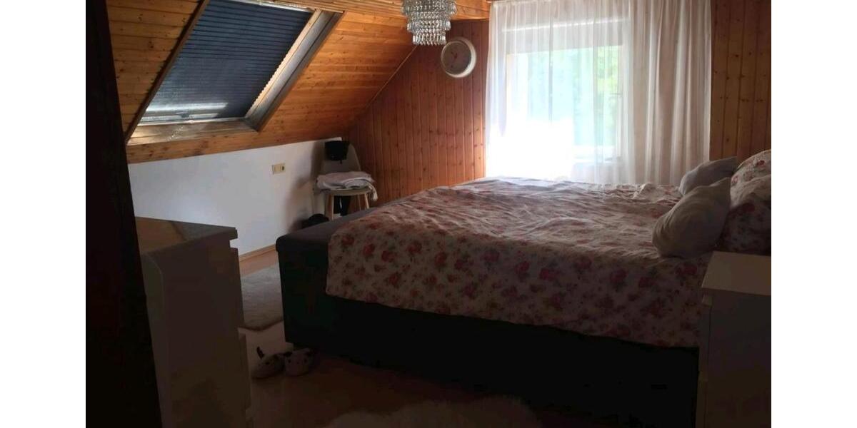 Dachgeschoßwohnung Ichenhausen - 4 Zimmer, 90 m&sup2;, 132.250&euro; | Angebot:26663207