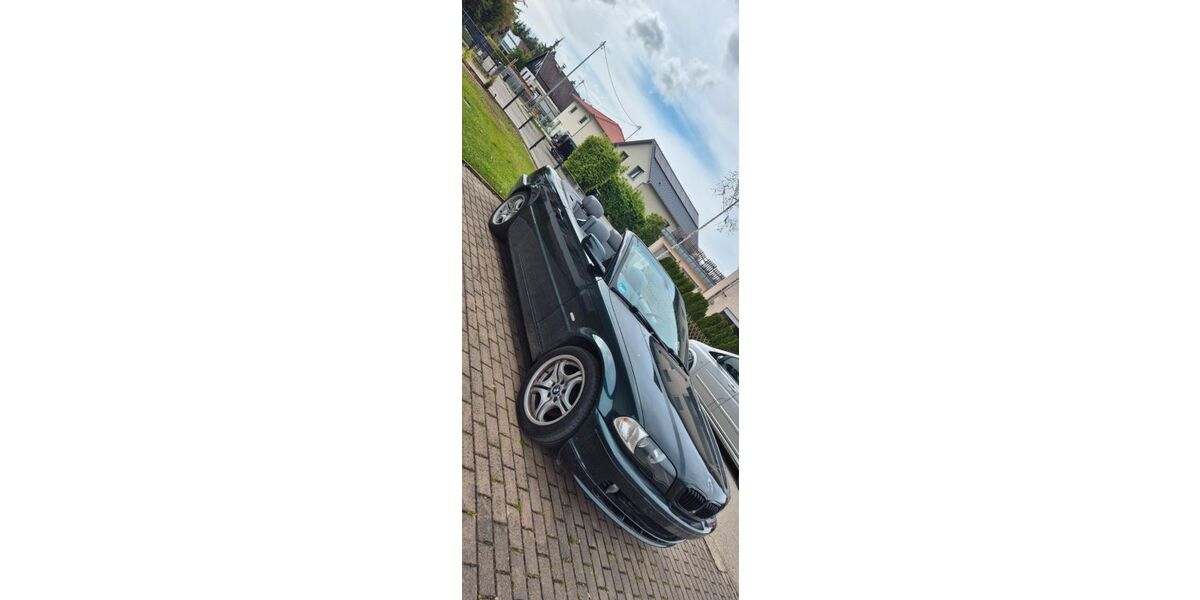 BMW 320 242.000 km 3.900 &euro; Buch 89290
