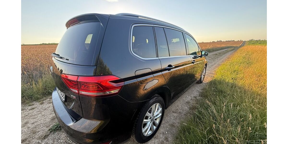 VW Touran 321.000 km 9.950 &euro; Elchingen 89275