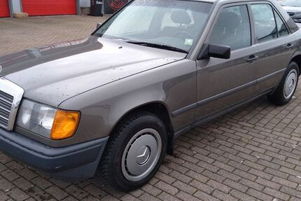Mercedes-Benz 300 177.000 km 17.500 &euro; Heroldstatt 72535