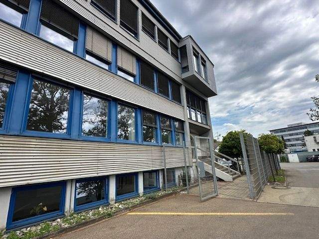 Gewerbeobjekt Weißenhorn - 8 Zimmer, 213 m&sup2;, 1.900&euro; | Angebot:25664443