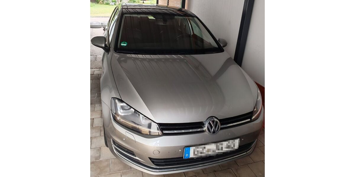 VW Golf 276.569 km 8.500 &euro; Günzburg 89312