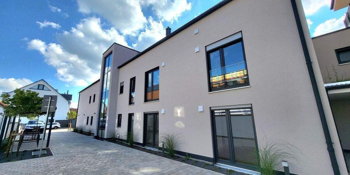 Etagenwohnung Neu-Ulm Burlafingen - 3 Zimmer, 137 m&sup2;, 1.935&euro; | Angebot:25728452