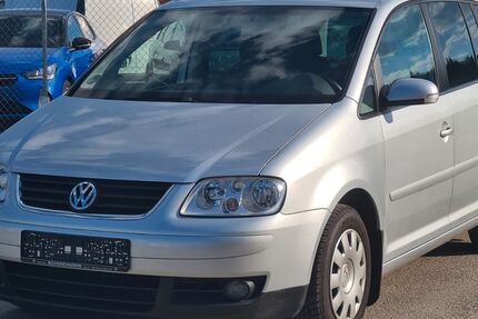 VW Touran 157.819 km 2.600 &euro; Schemmerhofen 88433